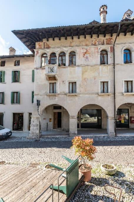 Loft Overlooking The Old Town . Feltre Luaran gambar