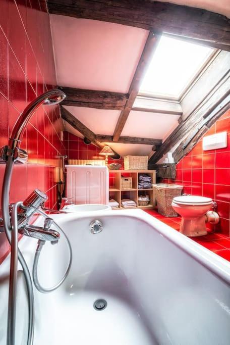 Loft Overlooking The Old Town . Feltre Luaran gambar